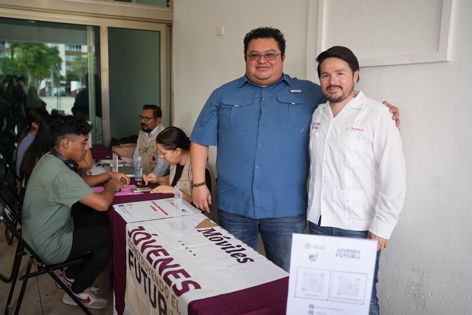 Chacón promueve registro de cozumeleños al programa “Jóvenes Construyendo el Futuro”