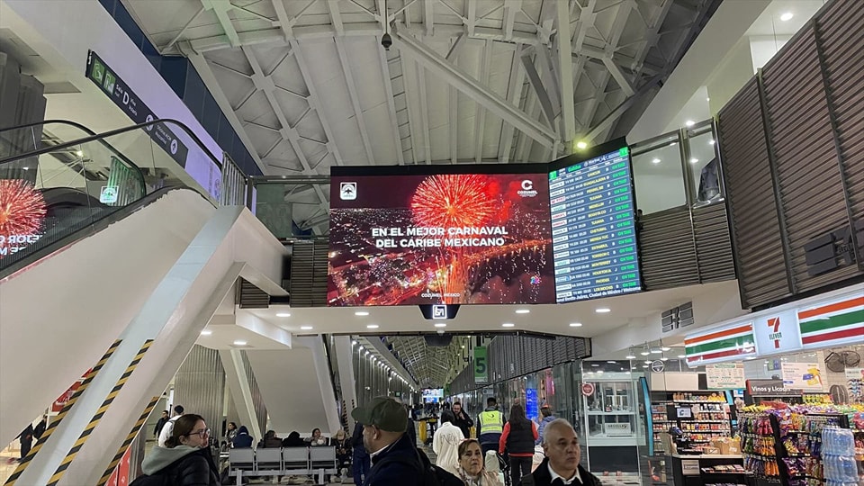 Chacón promociona a Cozumel y sus tradiciones en el Aeropuerto de la CDMX