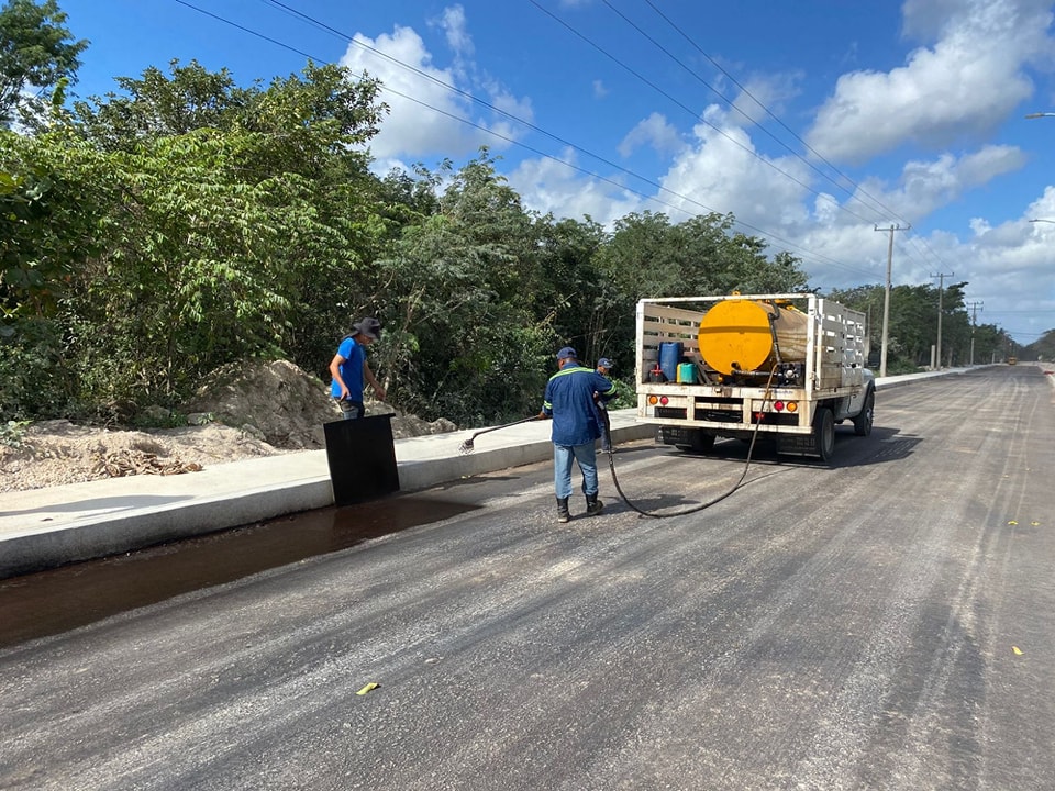 Gobierno de Isla Mujeres avanza con la cuarta etapa de la obra de la carretera Rancho Viejo
