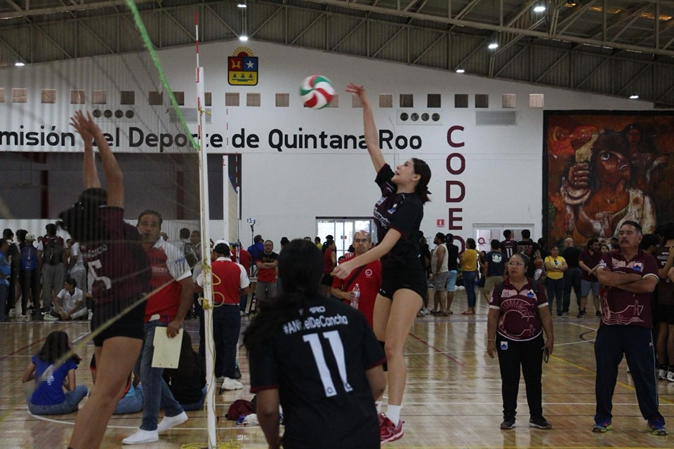Cierran con éxito las Ligas Estatales de la Transformación en disciplinas de basquetbol y voleibol