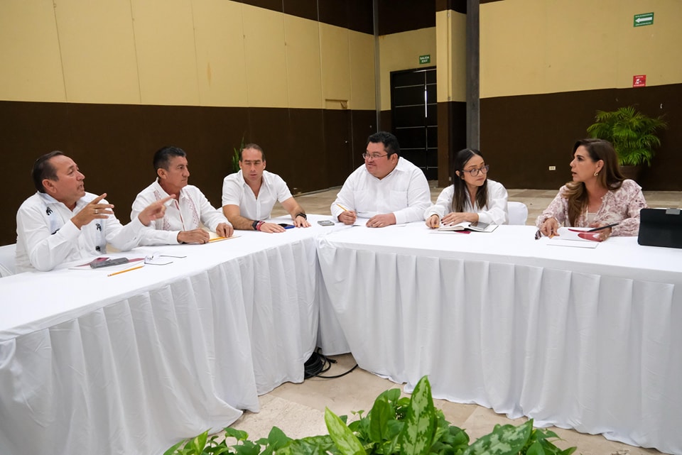Encabeza Mara Lezama reunión estratégica con los y las presidentas municipales de Quintana Roo