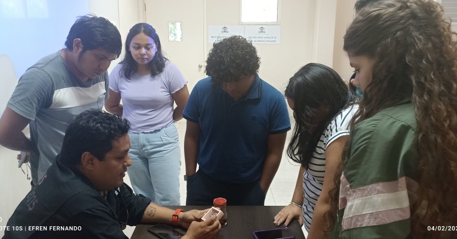 Alumnos de la UQROO asisten a plática sobre ecología, conservación y diversidad de los murciélagos