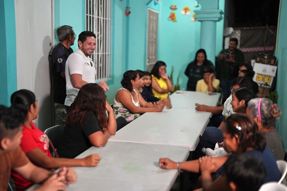 Renán Sánchez refuerza compromiso con la salud de la niñez en Quintana Roo