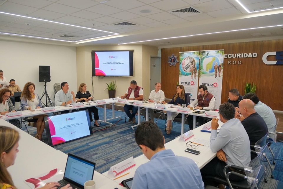 Revisa Mara Lezama avances en compromisos con el Consejo Hotelero del Caribe Mexicano