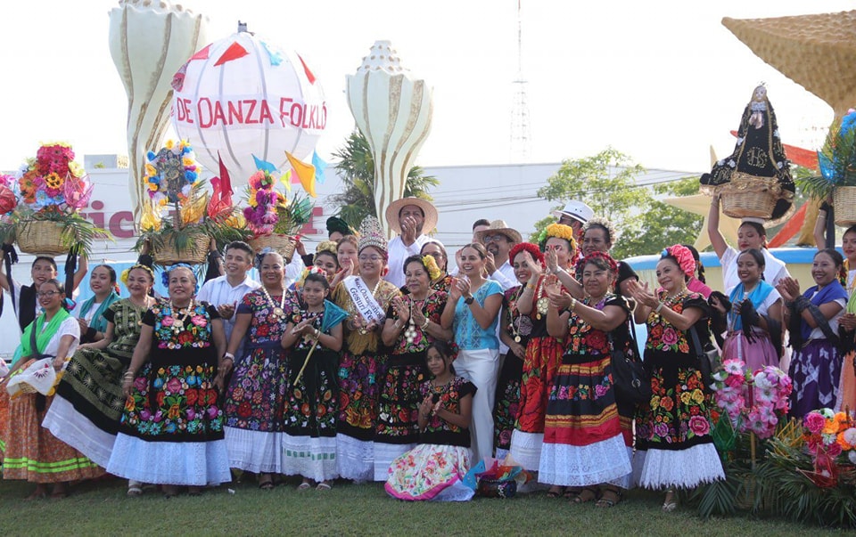 Lleva Ana Paty Peralta la cultura a cada rincón de la ciudad