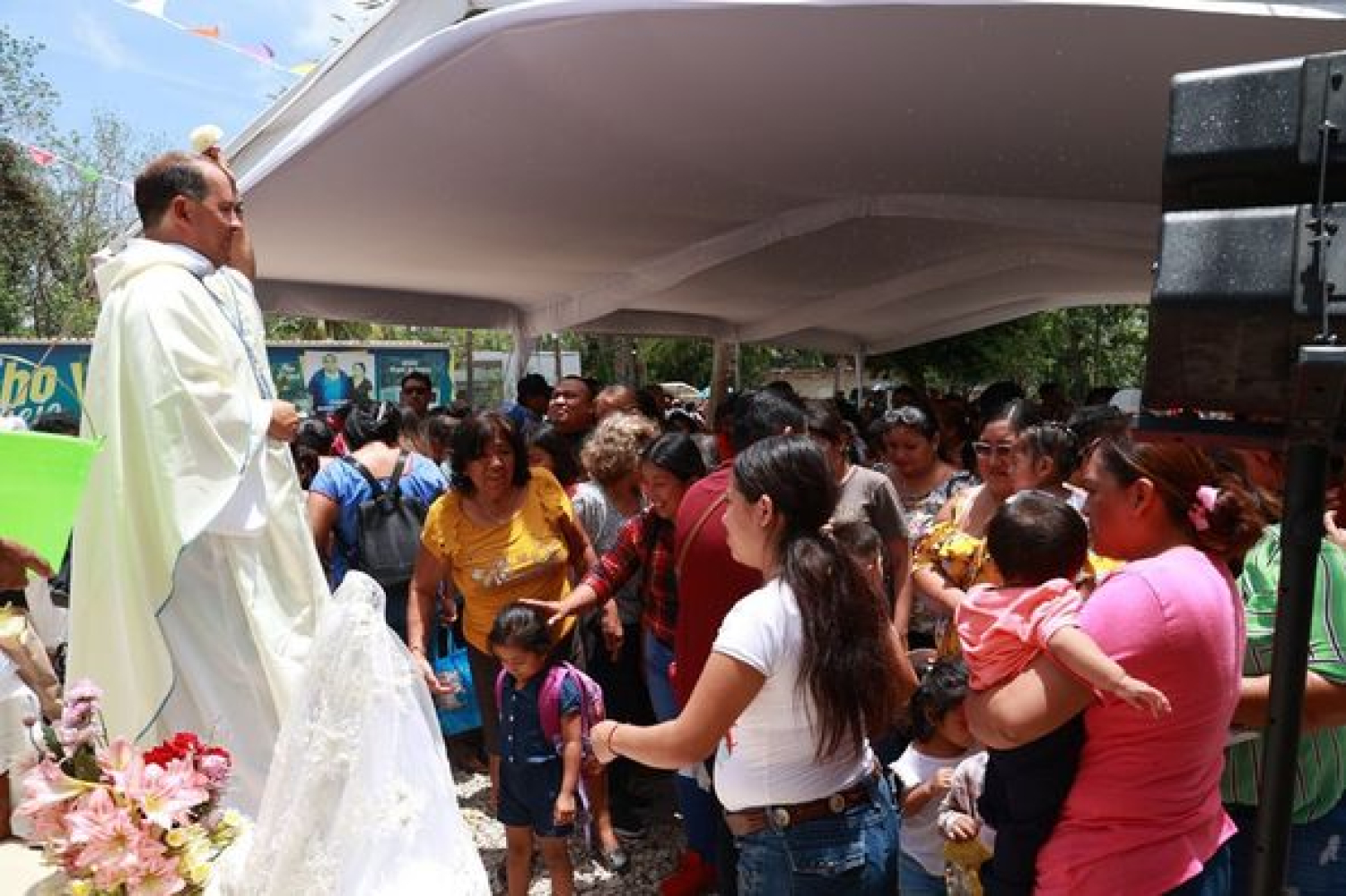 Isleños festejaron a la Virgen de Fátima en la zona continental