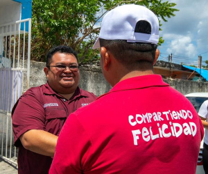 Con propuestas desde el primer día de campaña, Chacón avanza en Cozumel