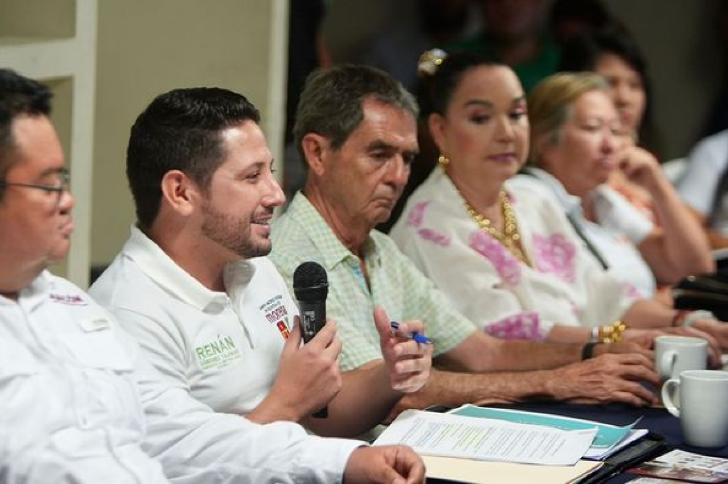 Fortalece Renán Sánchez vínculo con la Red de OSC´s en Cozumel