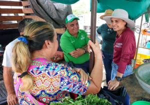 Con unión y cercanía, Ana Paty suma a los cancunenses para transformar Cancún